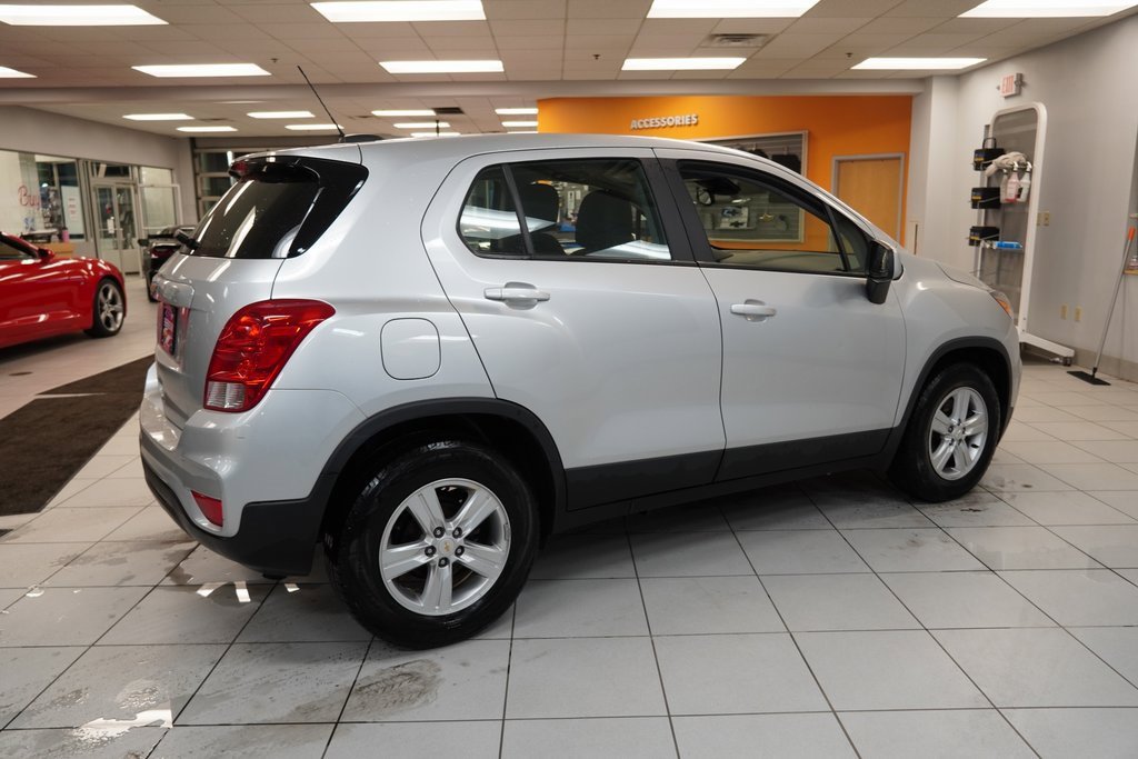 Used 2021 Chevrolet Trax LS image 11
