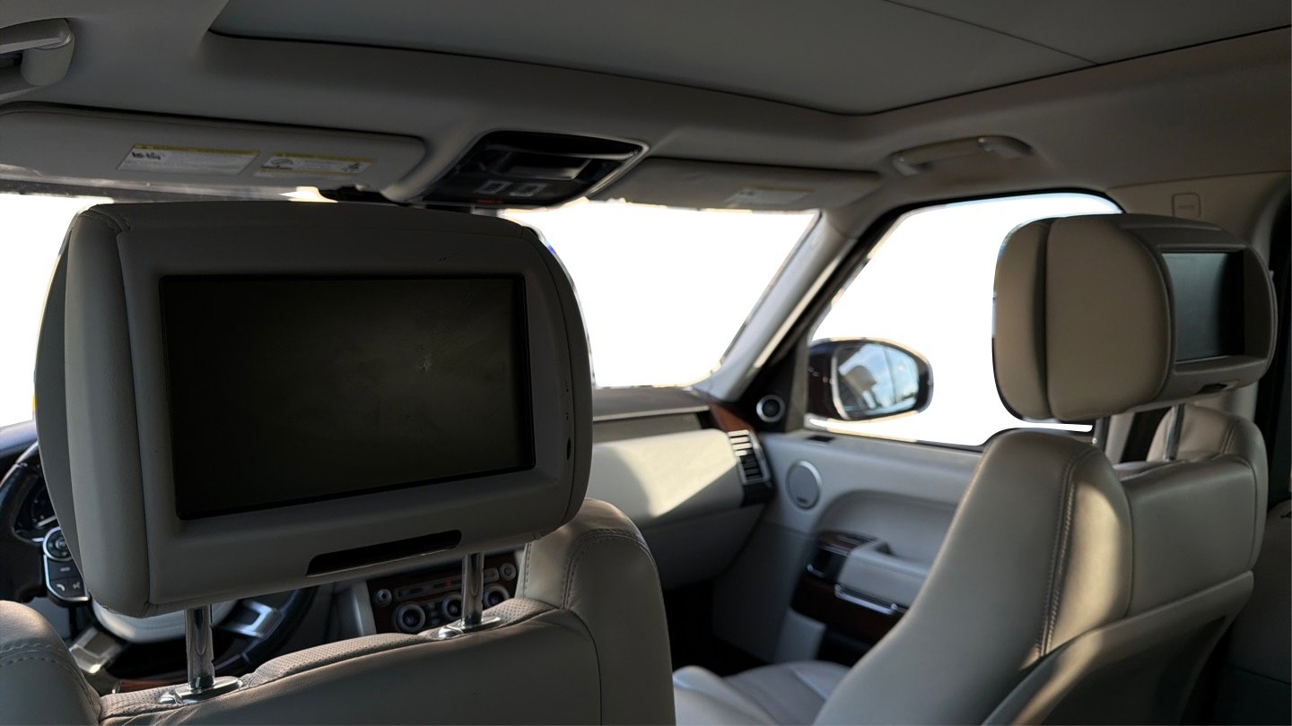 Used 2016 Land Rover Range Rover HSE image 14