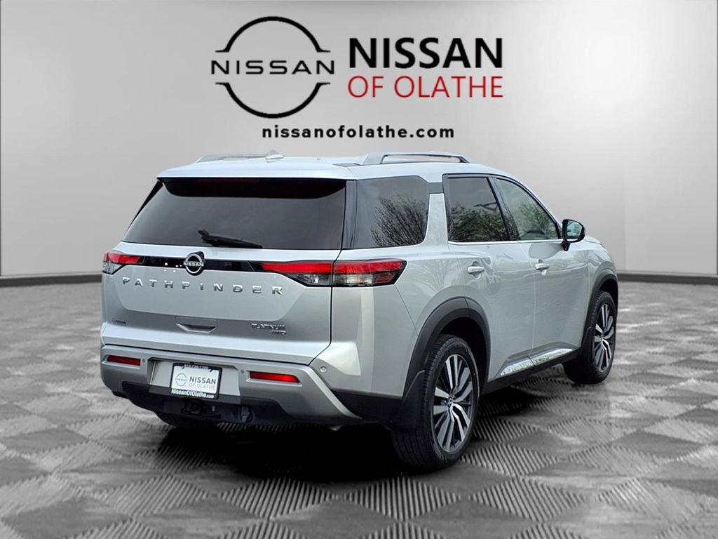 Certified 2022 Nissan Pathfinder Platinum w/ Cargo Package image 27