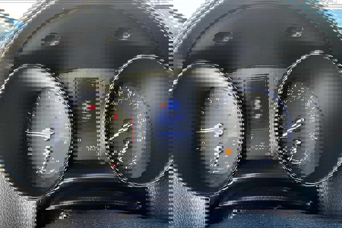 Used 2018 Toyota C-HR XLE image 7