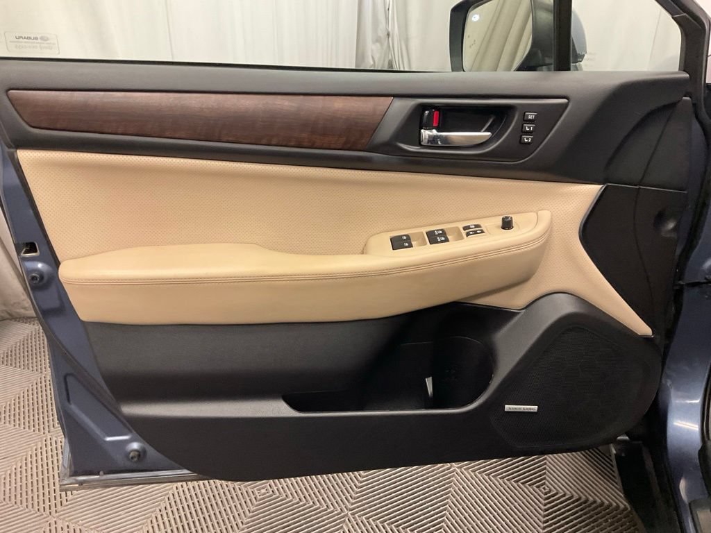 Used 2017 Subaru Outback 2.5i Limited AWD/4WD image 10