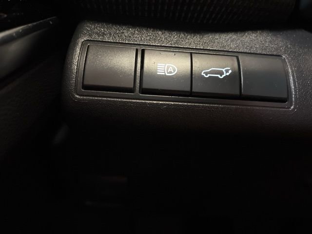 Used 2023 Subaru Solterra Limited image 47