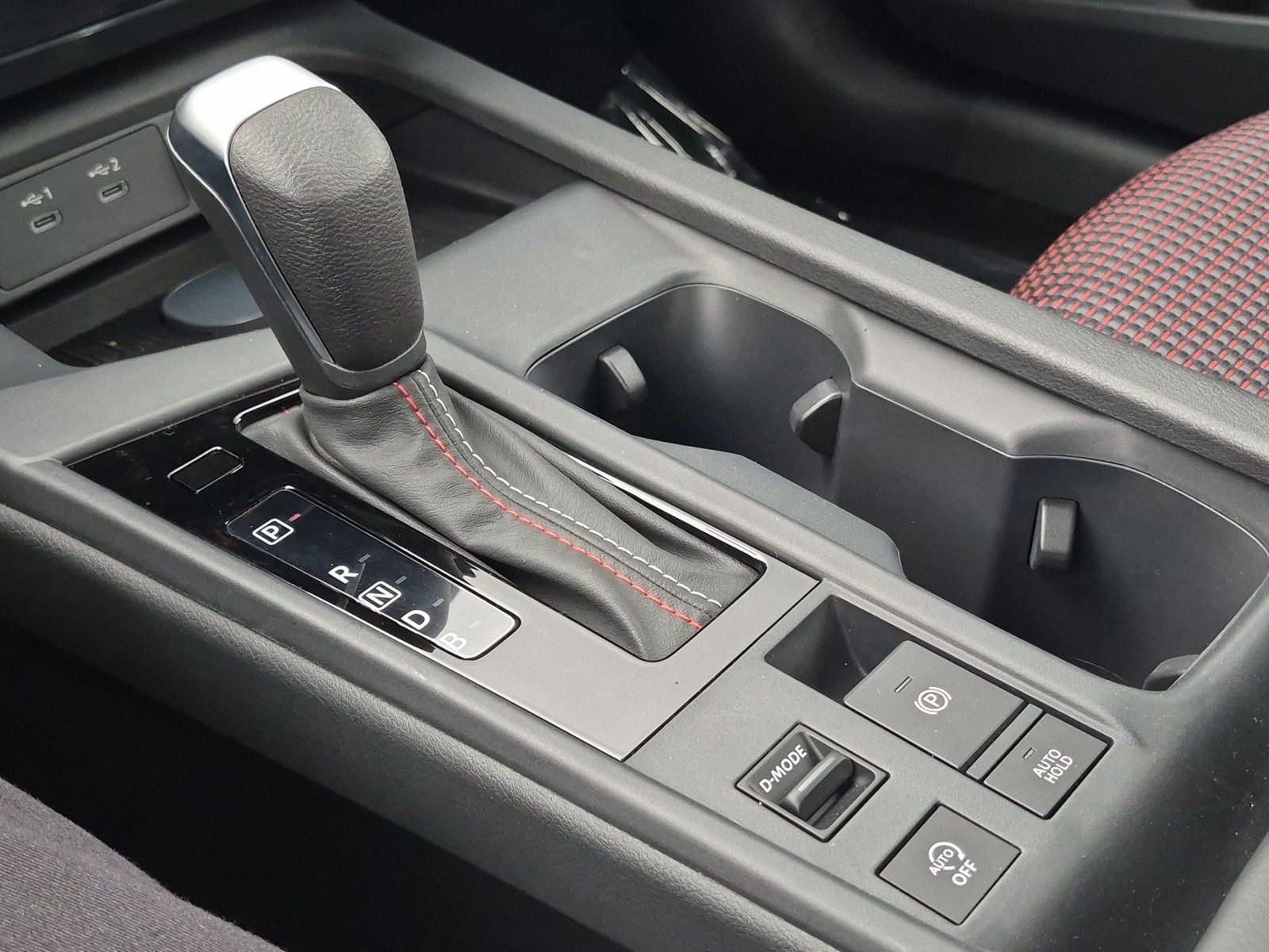 New 2027 Nissan Sentra SR w/ Floor Mat Package FWD image 18
