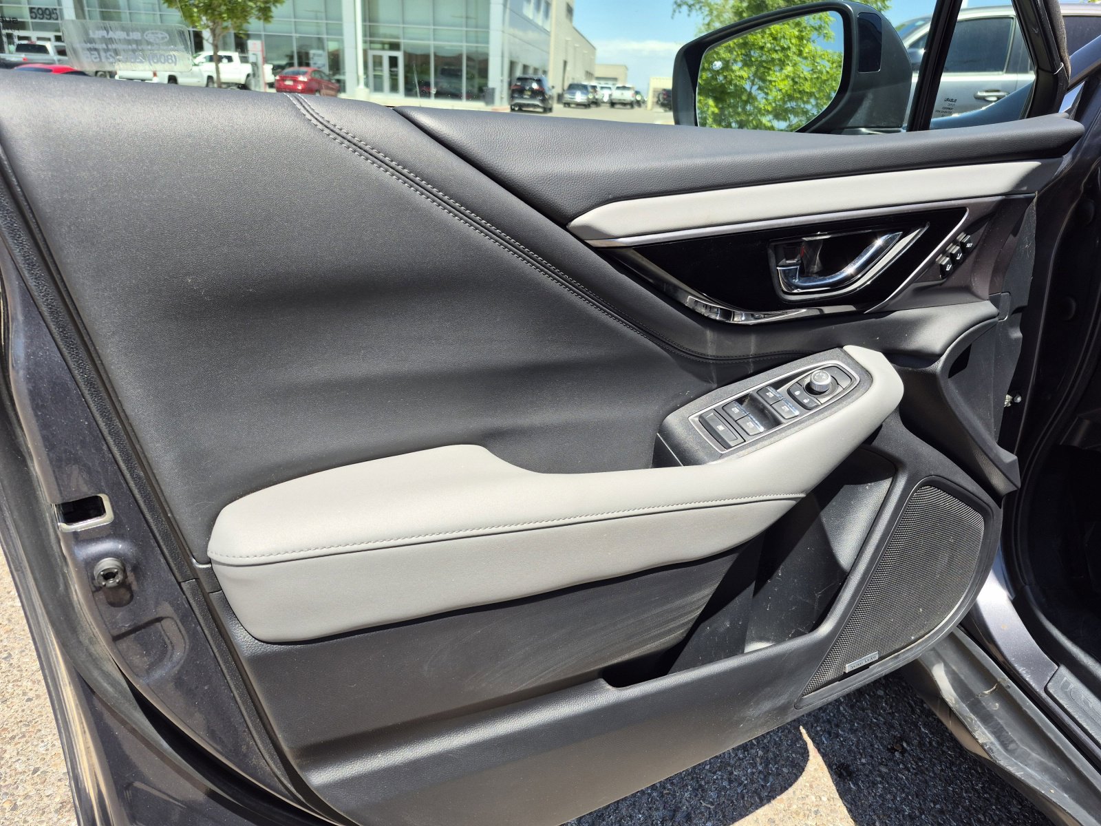 Used 2024 Subaru Outback Limited AWD/4WD image 14