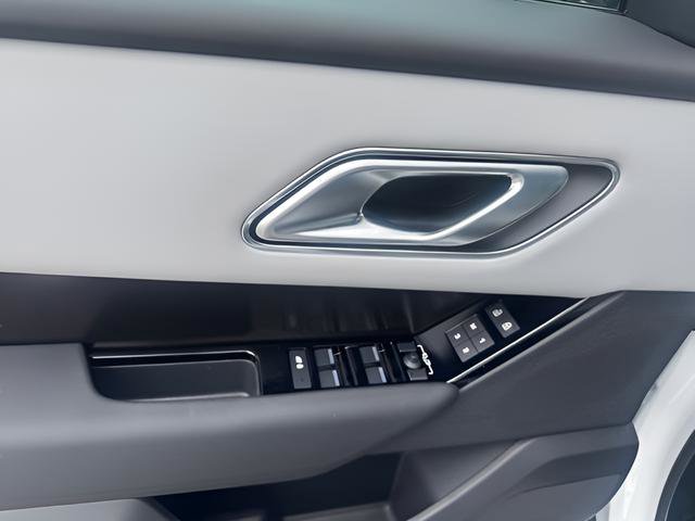 New 2026 Land Rover Range Rover Velar Dynamic SE AWD/4WD image 14