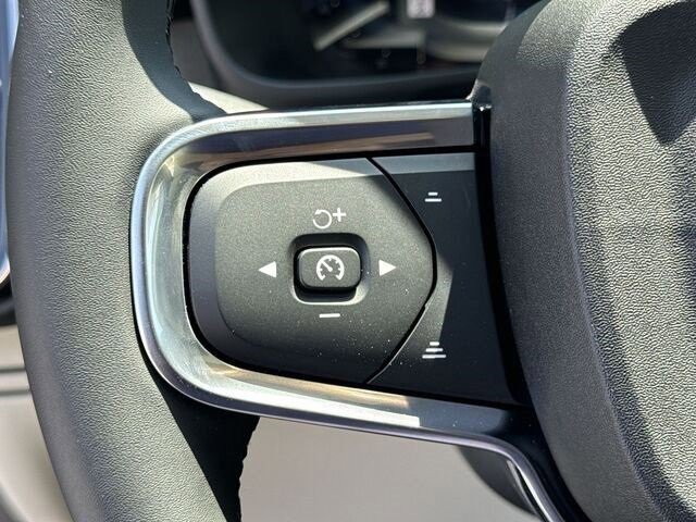 New 2024 Volvo XC40 B5 Plus w/ Protection Package Premier image 8