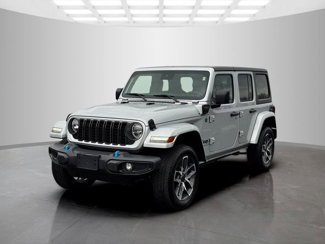 Used 2024 Jeep Wrangler Unlimited w/ Convenience Group image 3