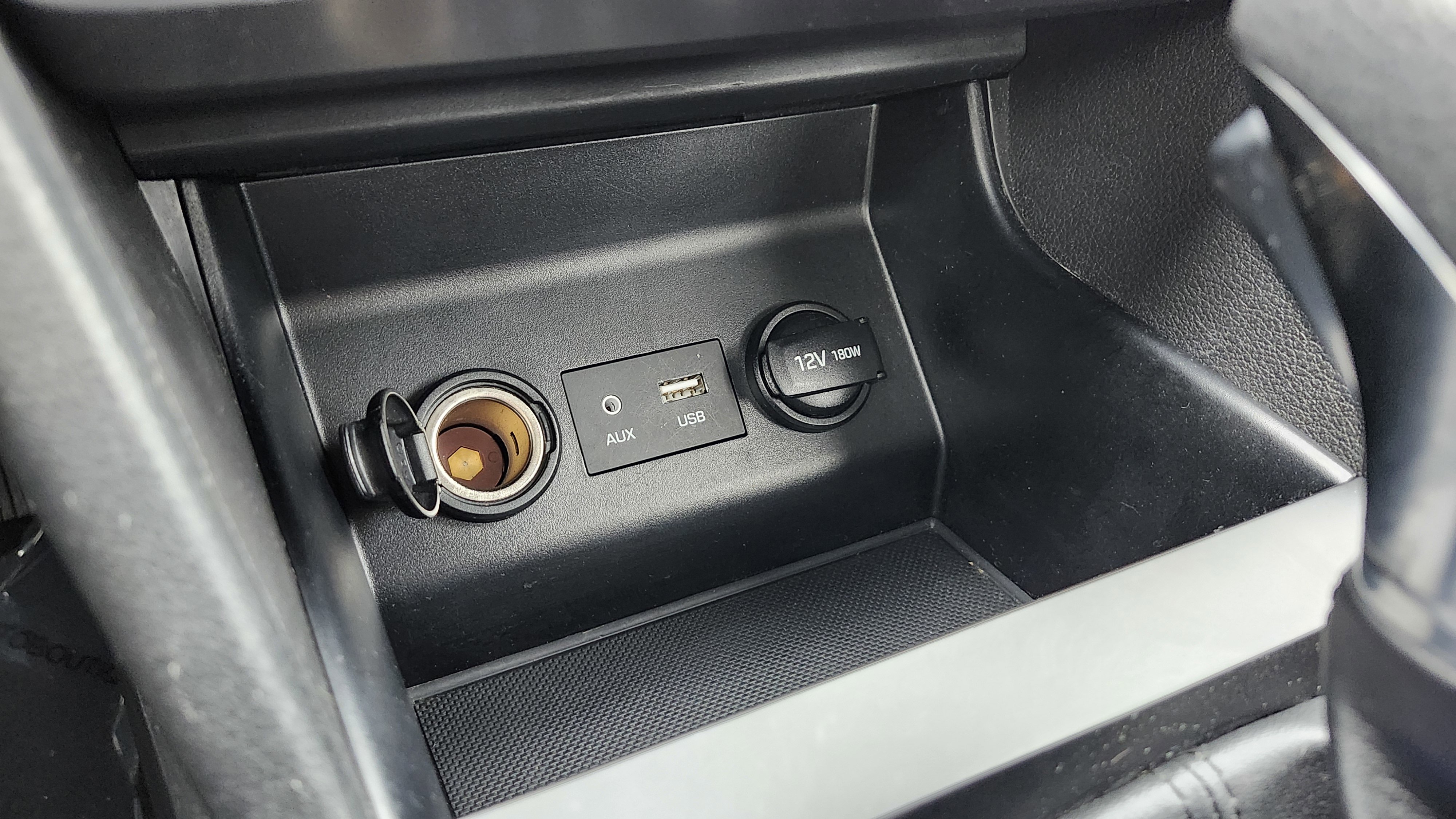 Used 2020 Hyundai Elantra SE w/ Cargo Package (C1) image 7