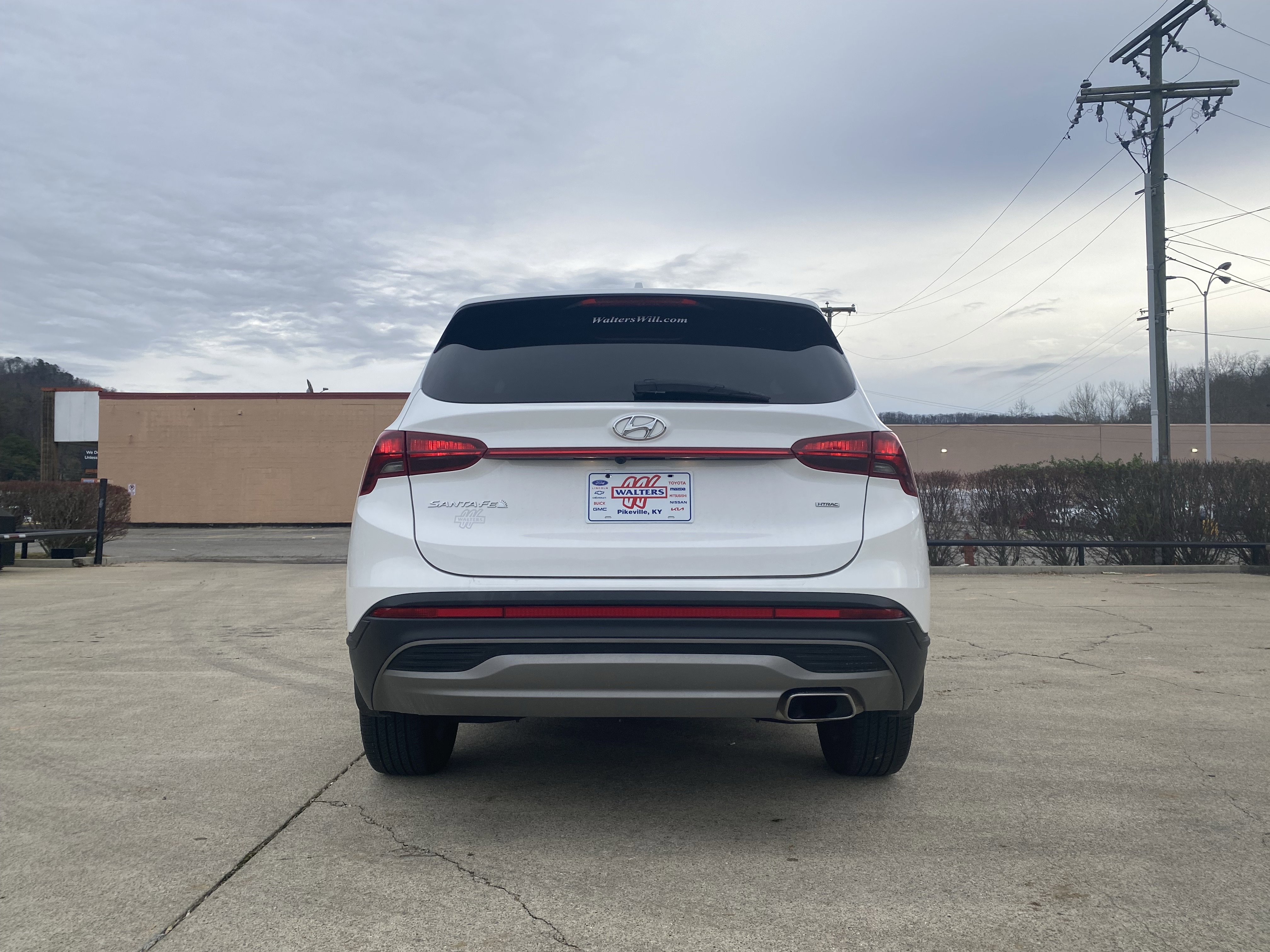 Used 2023 Hyundai Santa Fe SE w/ Cargo Package image 27