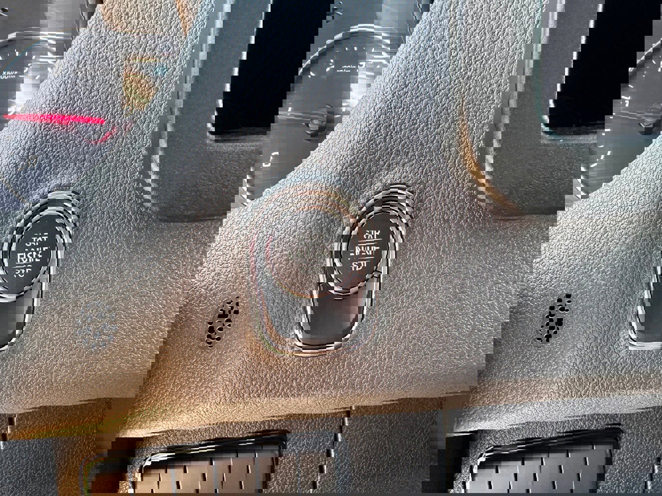 Used 2025 Mercedes-Benz Sprinter 2500 image 12