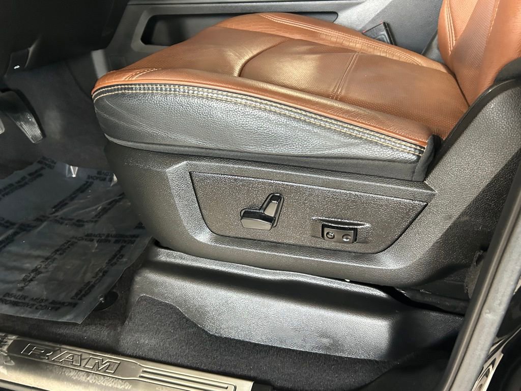 Used 2024 RAM 2500 Limited image 16