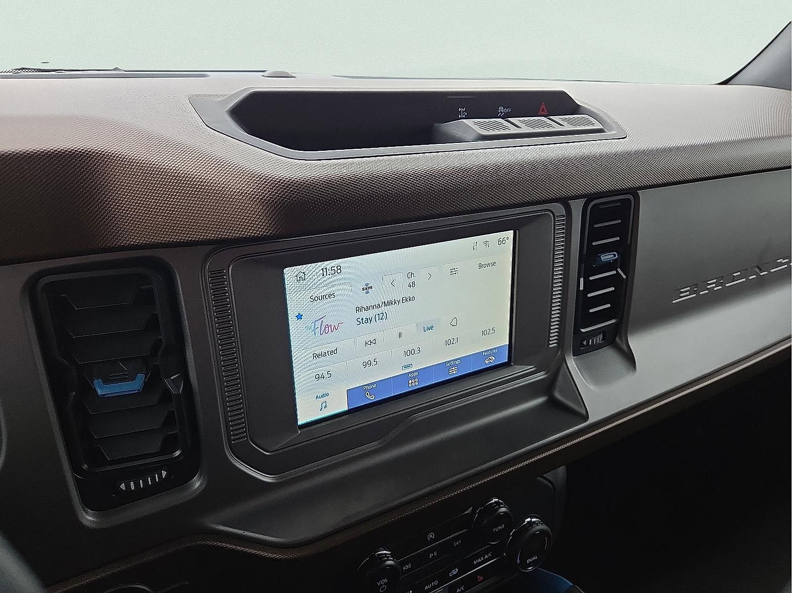 Used 2023 Ford Bronco Outer Banks image 16