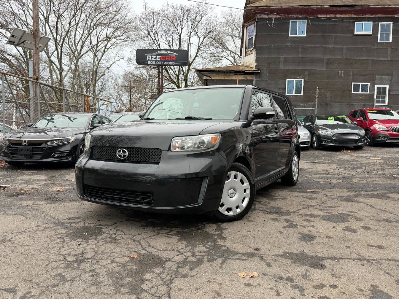 Used 2009 Scion xB image 3