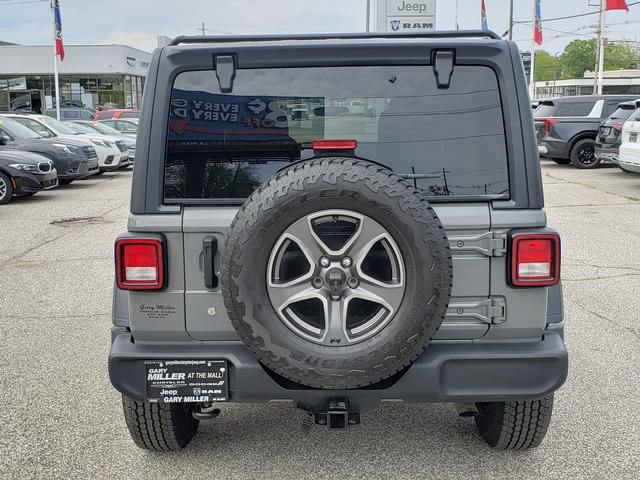 Used 2018 Jeep Wrangler Unlimited Sport S AWD/4WD image 4