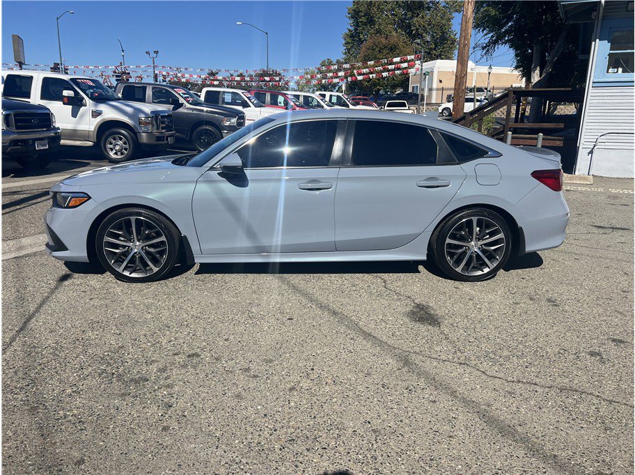 Used 2022 Honda Civic Touring image 4