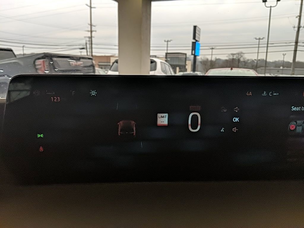 Used 2025 Ford Expedition Max Platinum w/ Driver's Package image 31