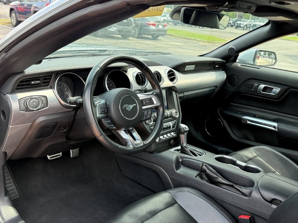 Used 2022 Ford Mustang Premium RWD image 16