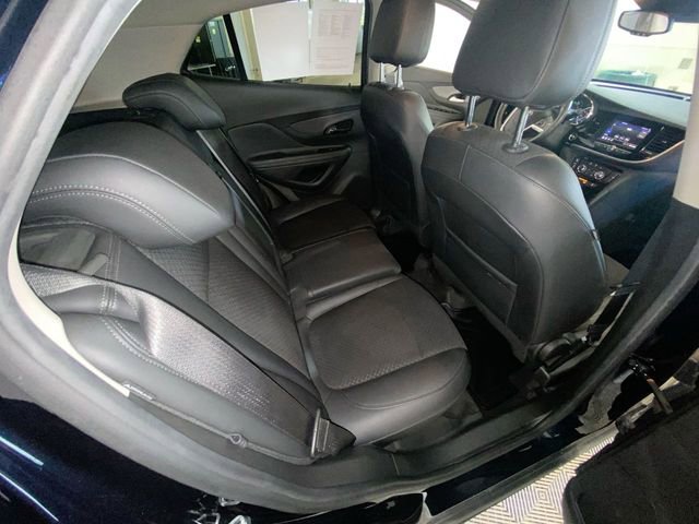 Used 2022 Buick Encore Preferred w/ Safety Package II AWD/4WD image 32
