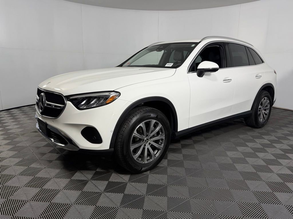 Used 2024 Mercedes-Benz GLC 300 image 7