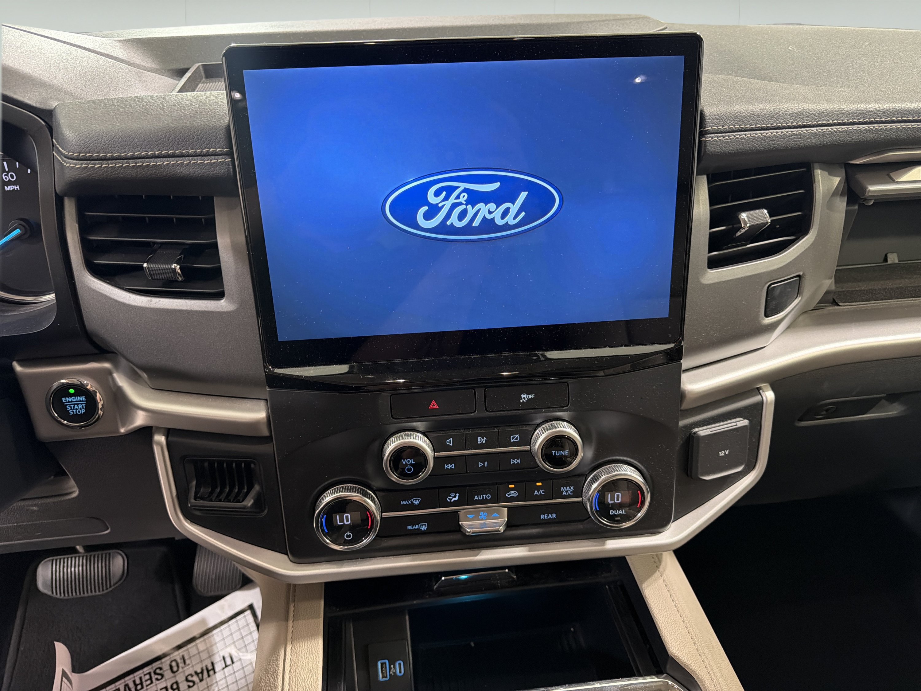 Used 2022 Ford Expedition XLT RWD image 19