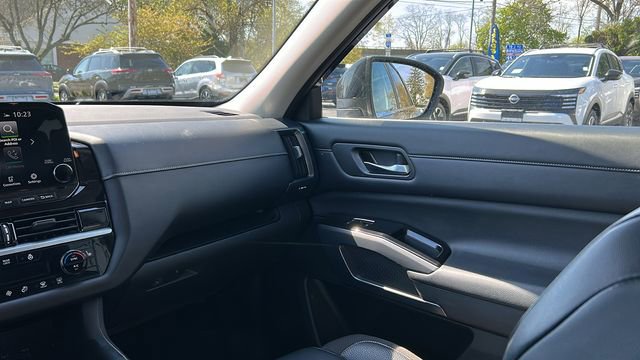 Certified 2022 Nissan Pathfinder SL AWD/4WD image 23