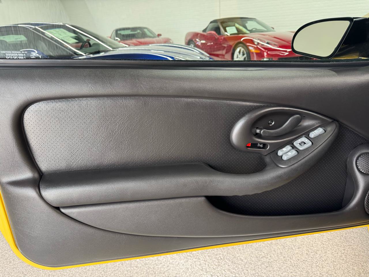 Used 2002 Pontiac Firebird Trans Am RWD image 35