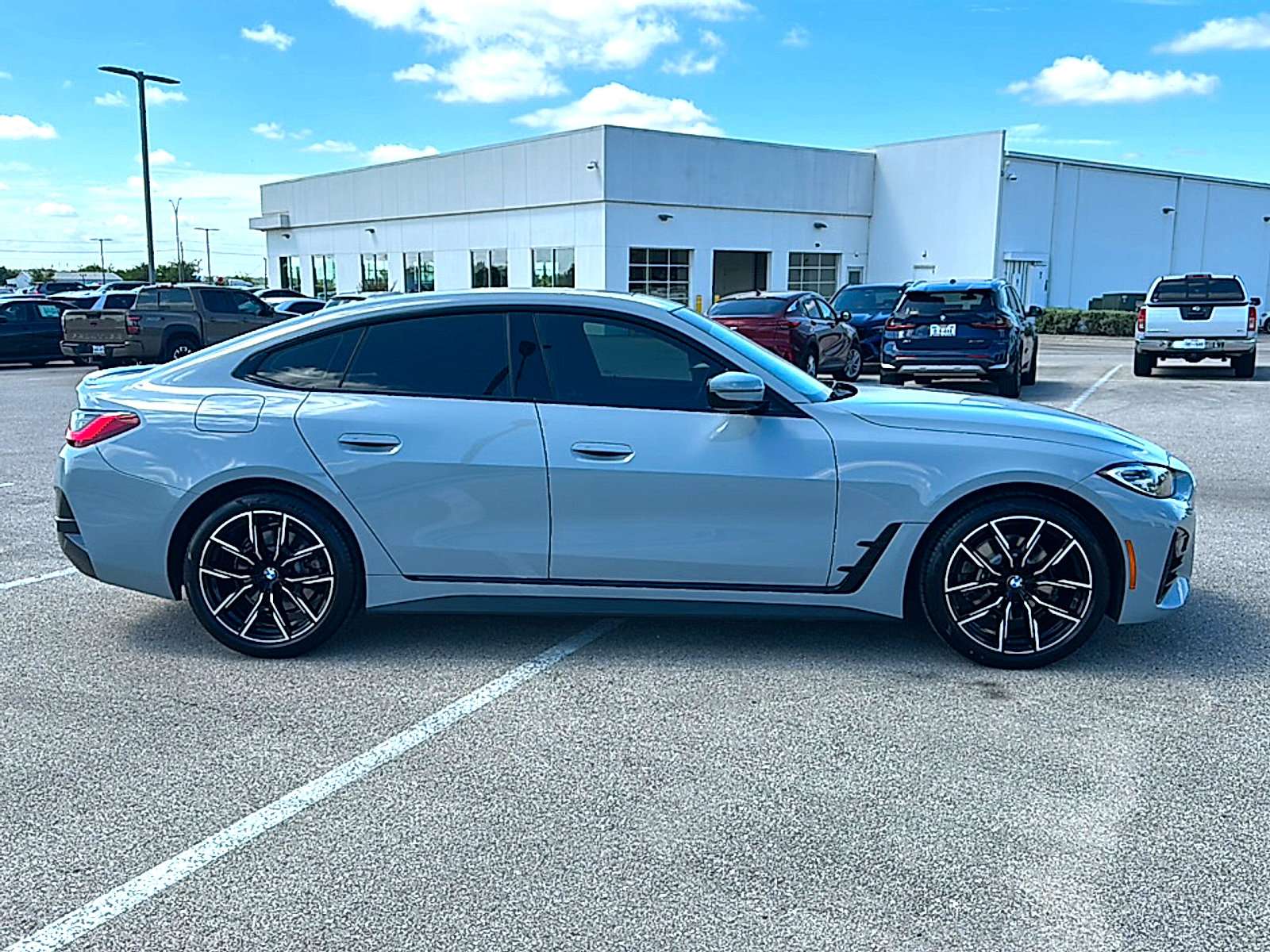 Used 2023 BMW 430i Gran Coupe w/ M Sport Package RWD image 9