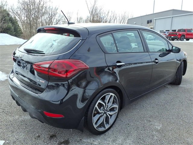 Used 2016 Kia Forte SX w/ SX Premium Technology Package image 16