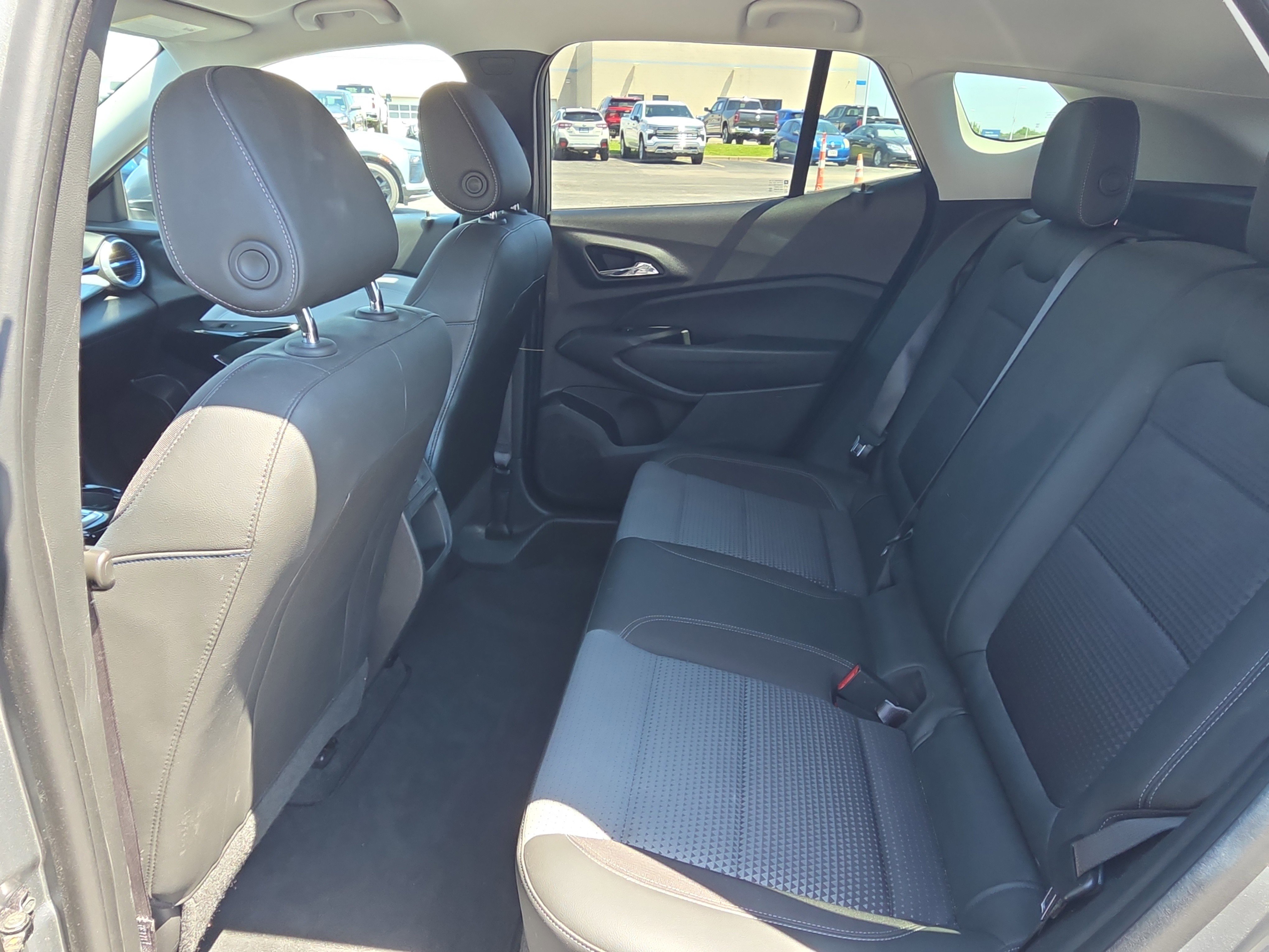 Used 2024 Chevrolet Trax LT FWD image 12