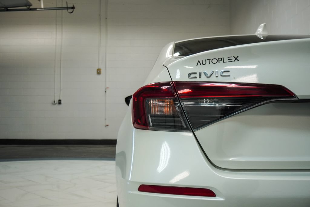 Used 2025 Honda Civic Sport image 36