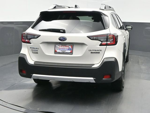 Used 2025 Subaru Outback Touring image 5