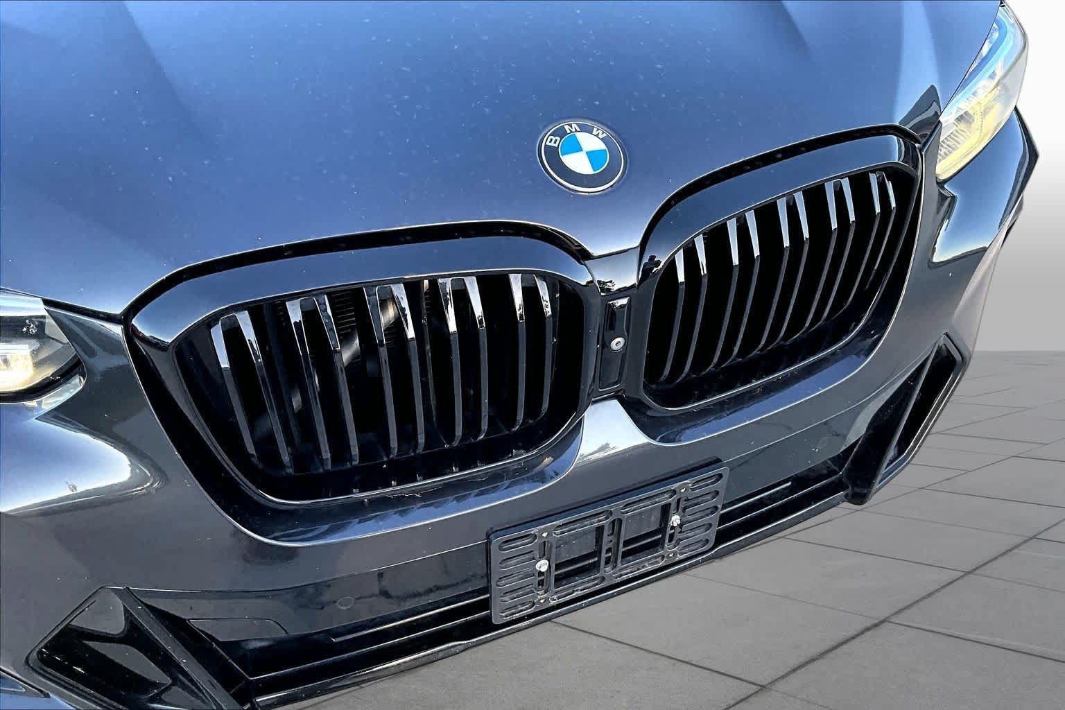 Used 2022 BMW X4 xDrive30i w/ Parking Assistance Package AWD/4WD image 33