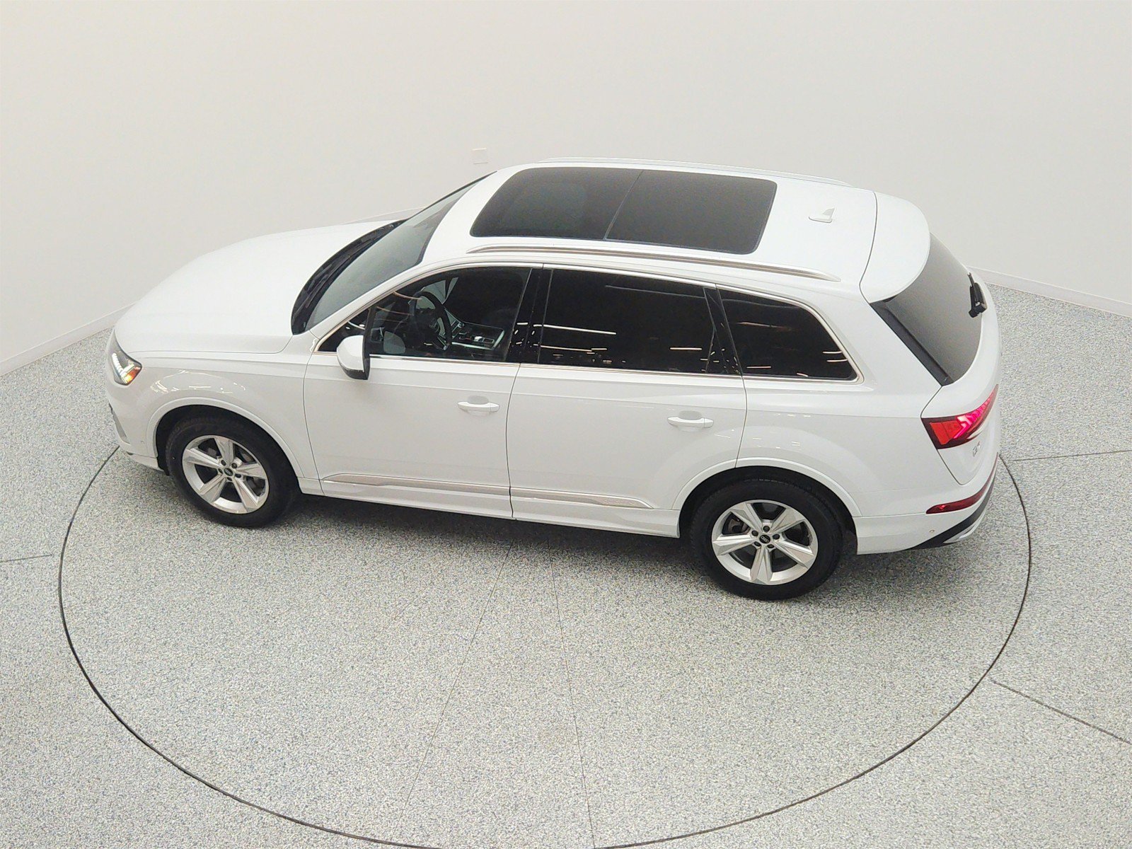 Used 2023 Audi Q7 2.0T Premium Plus w/ Premium Plus Package AWD/4WD image 29