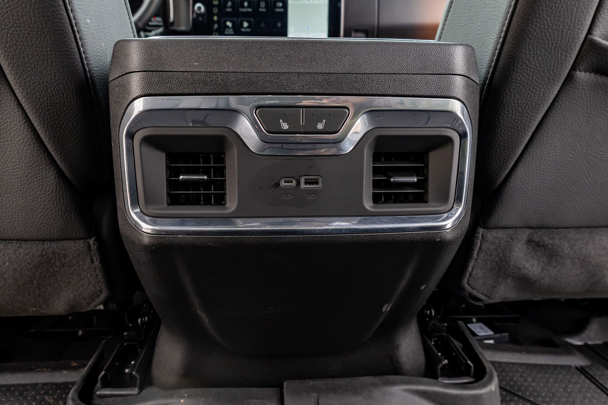 Used 2024 GMC Sierra 2500 Denali w/ Technology Package image 31