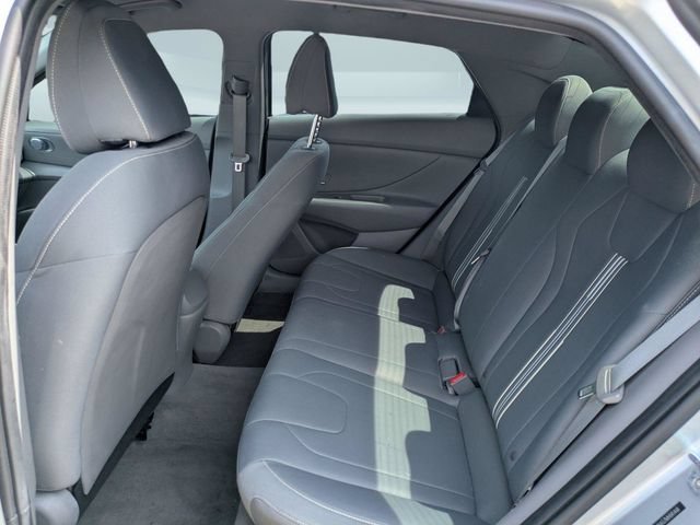 Used 2021 Hyundai Elantra SEL FWD image 14