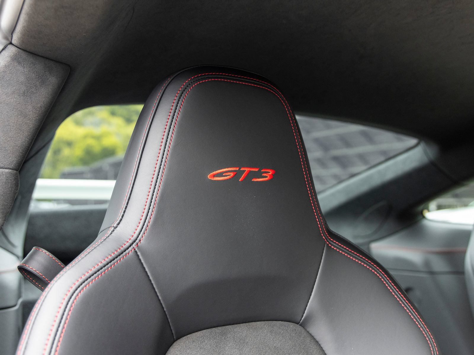 Certified 2022 Porsche 911 GT3 RWD image 60