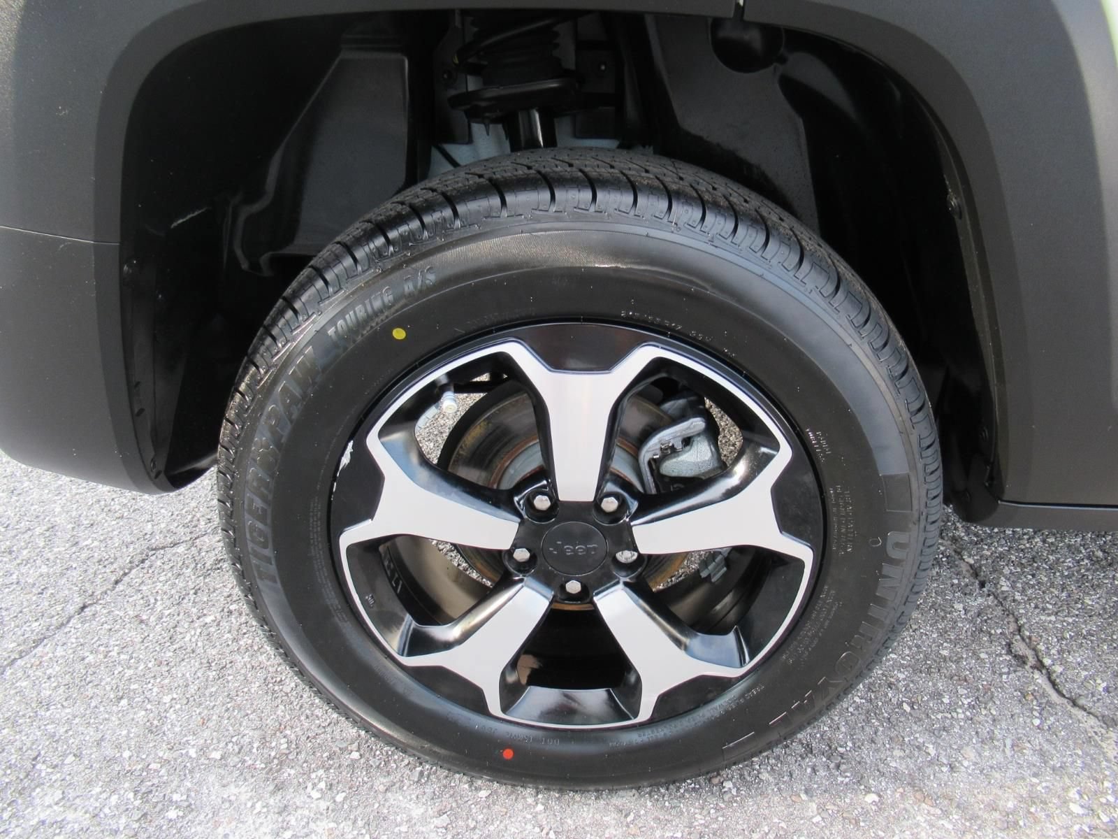 Certified 2022 Jeep Renegade Trailhawk AWD/4WD image 8