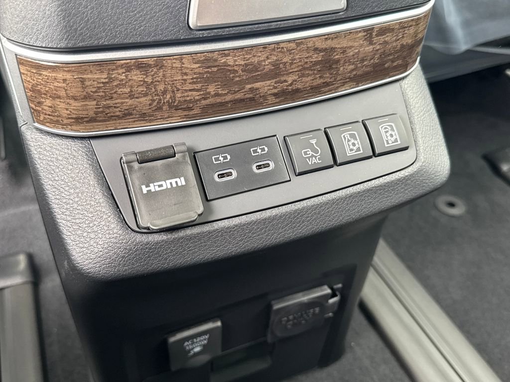New 2026 Toyota Sienna Platinum image 39