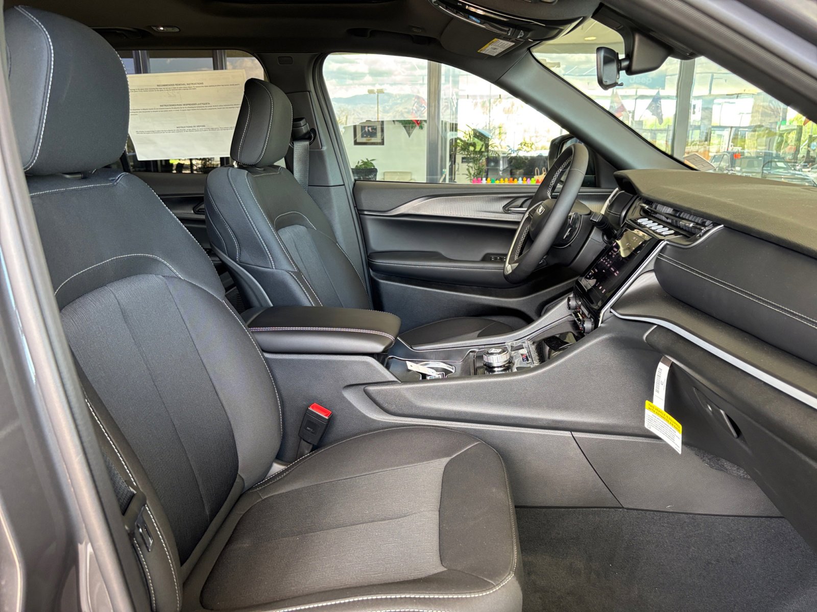 New 2025 Jeep Grand Cherokee Laredo X w/ Trailer Tow Package image 19