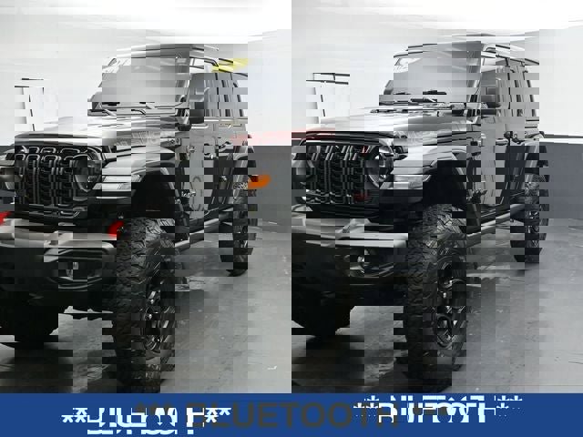 Used 2024 Jeep Wrangler Unlimited Rubicon w/ Technology Group image 5
