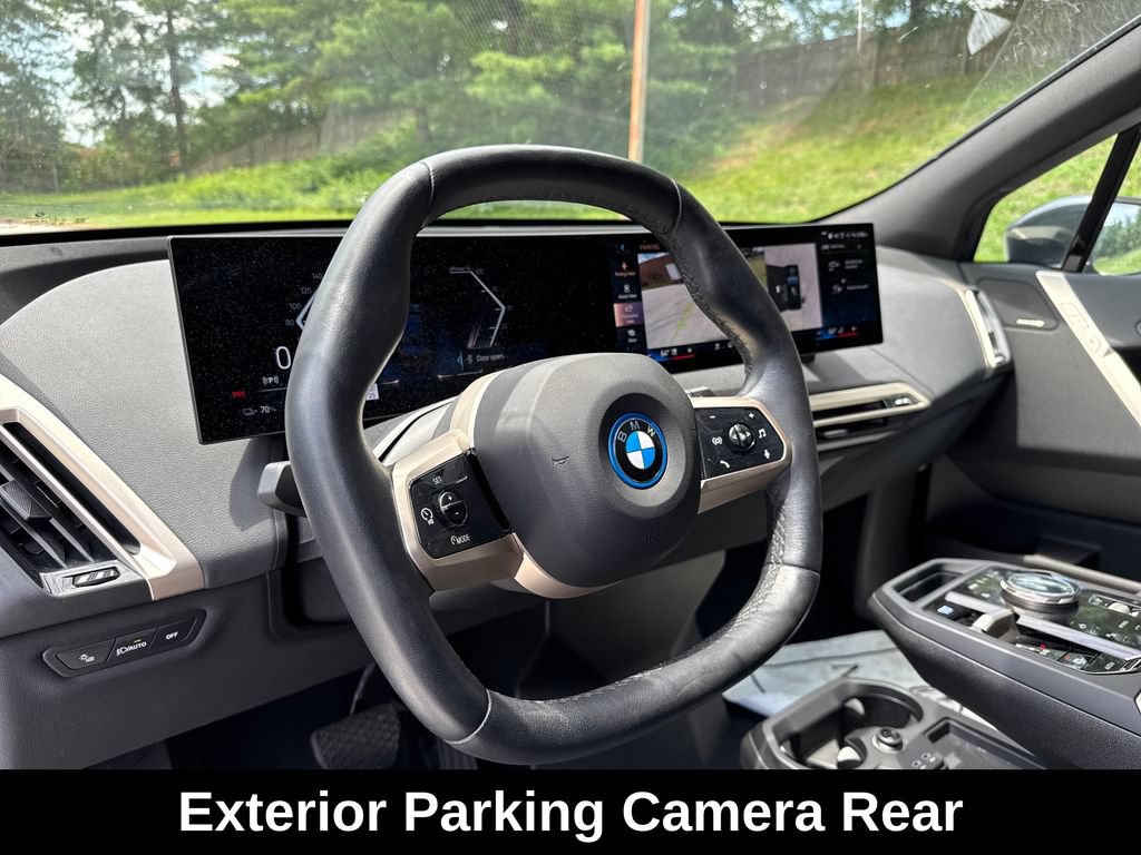 Used 2025 BMW iX xDrive50 AWD/4WD image 15
