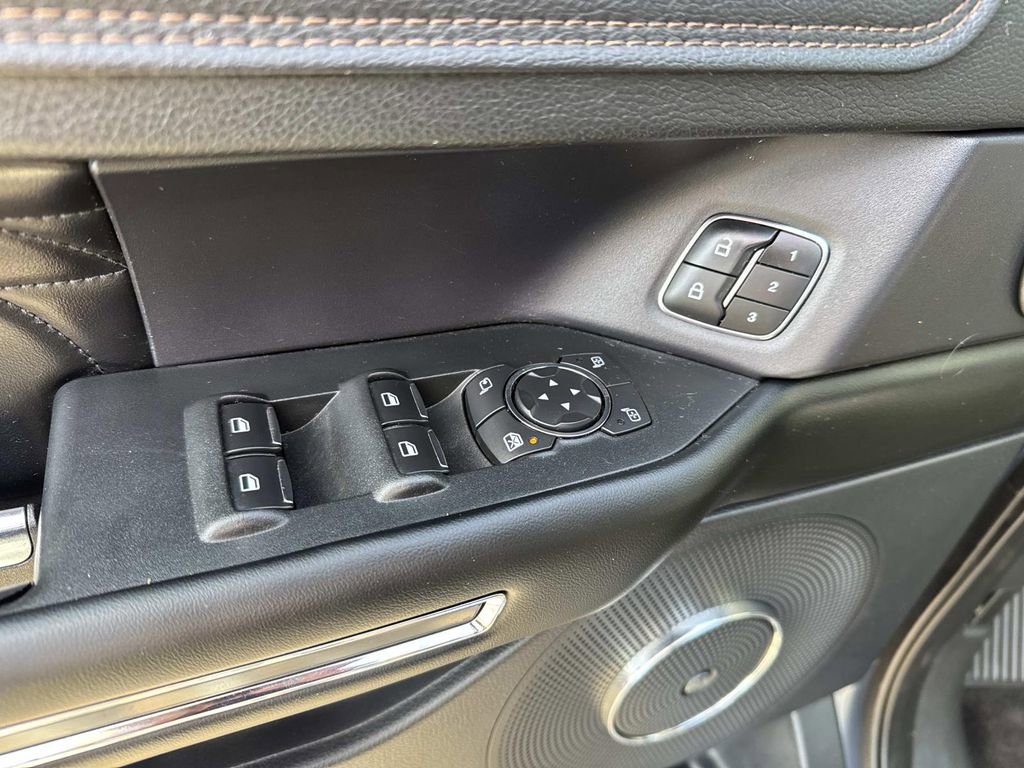 Used 2019 Ford Expedition Max Platinum image 21