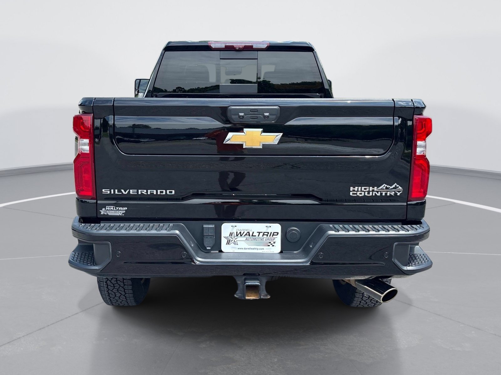 Used 2024 Chevrolet Silverado 2500 High Country w/ High Country Premium Package AWD/4WD image 7