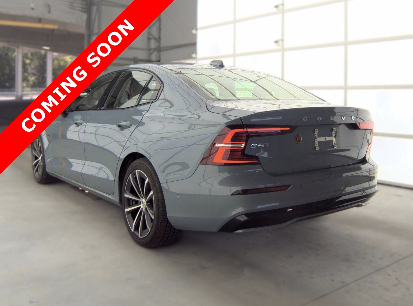 Used 2023 Volvo S60 T8 Plus AWD/4WD image 4