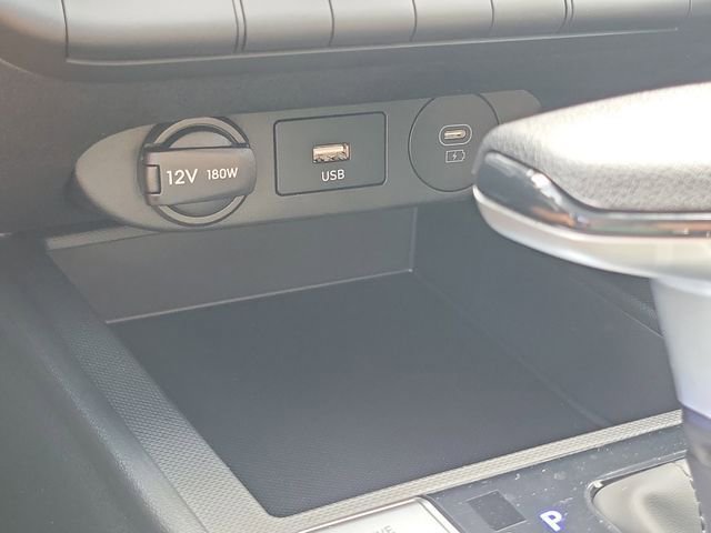 New 2026 Hyundai Elantra SE FWD image 13