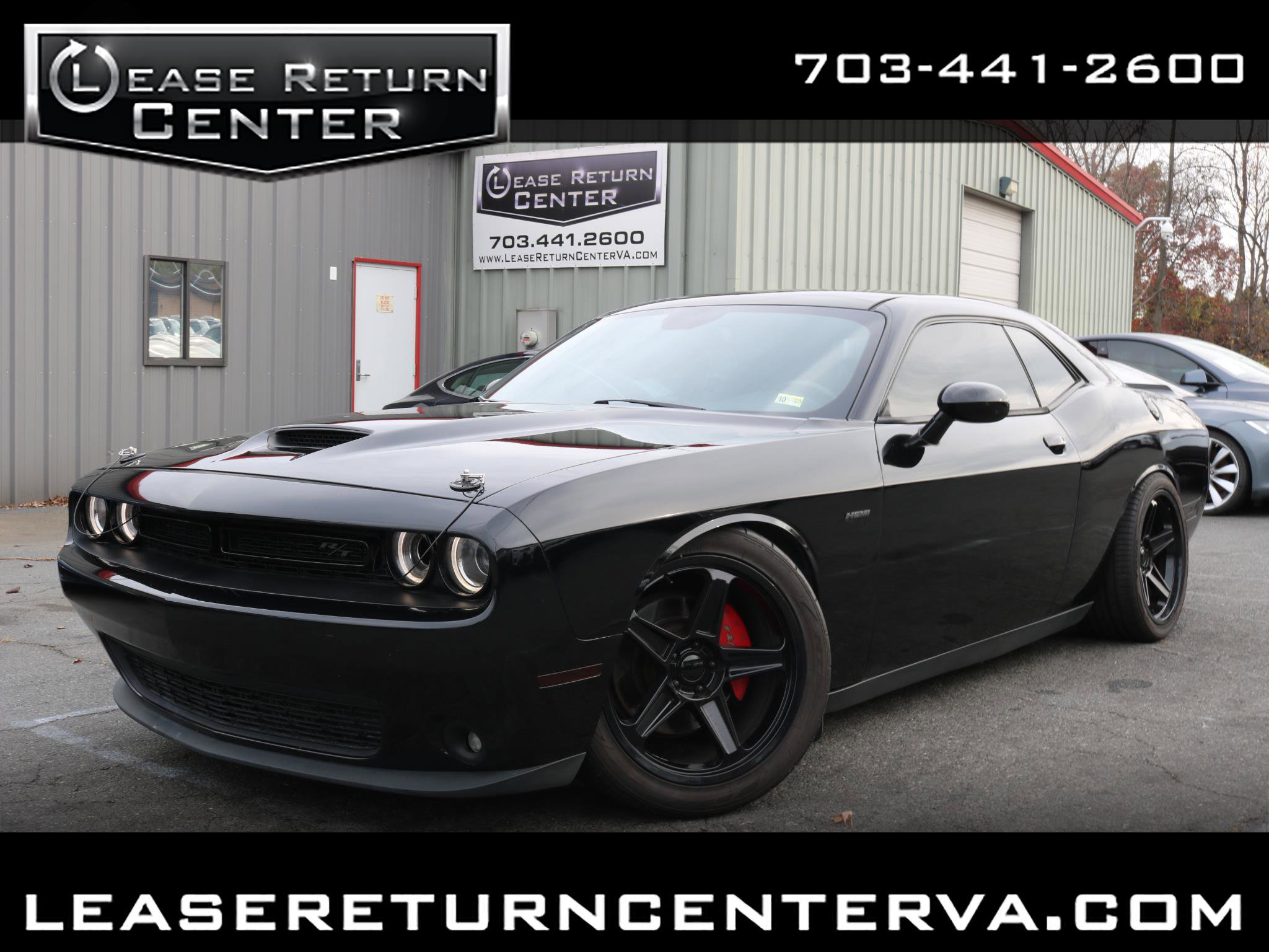 Used 2016 Dodge Challenger R/T w/ Blacktop Package image 1