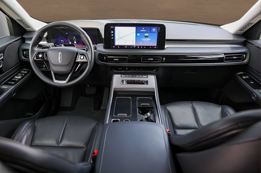 Used 2025 Lincoln Aviator 2WD image 25