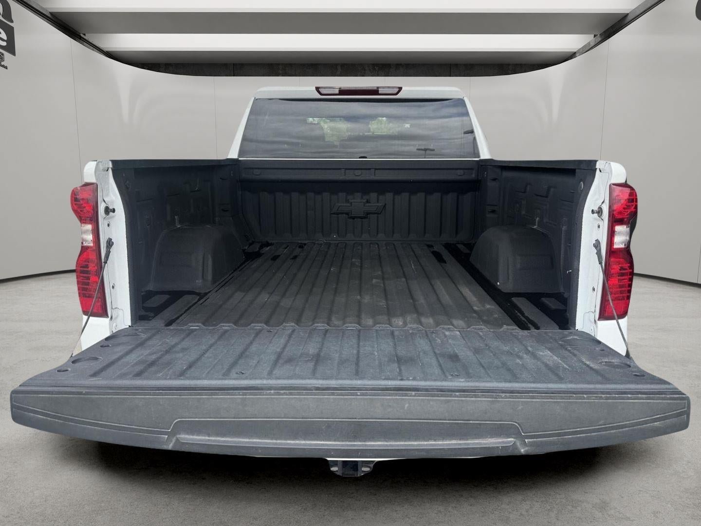 Used 2023 Chevrolet Silverado 1500 LT w/ Protection Package AWD/4WD image 6