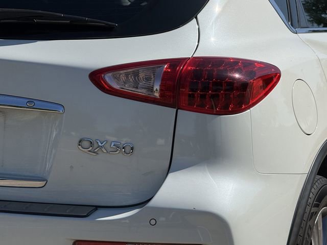 Used 2017 INFINITI QX50 2WD w/ Premium Plus Package image 6
