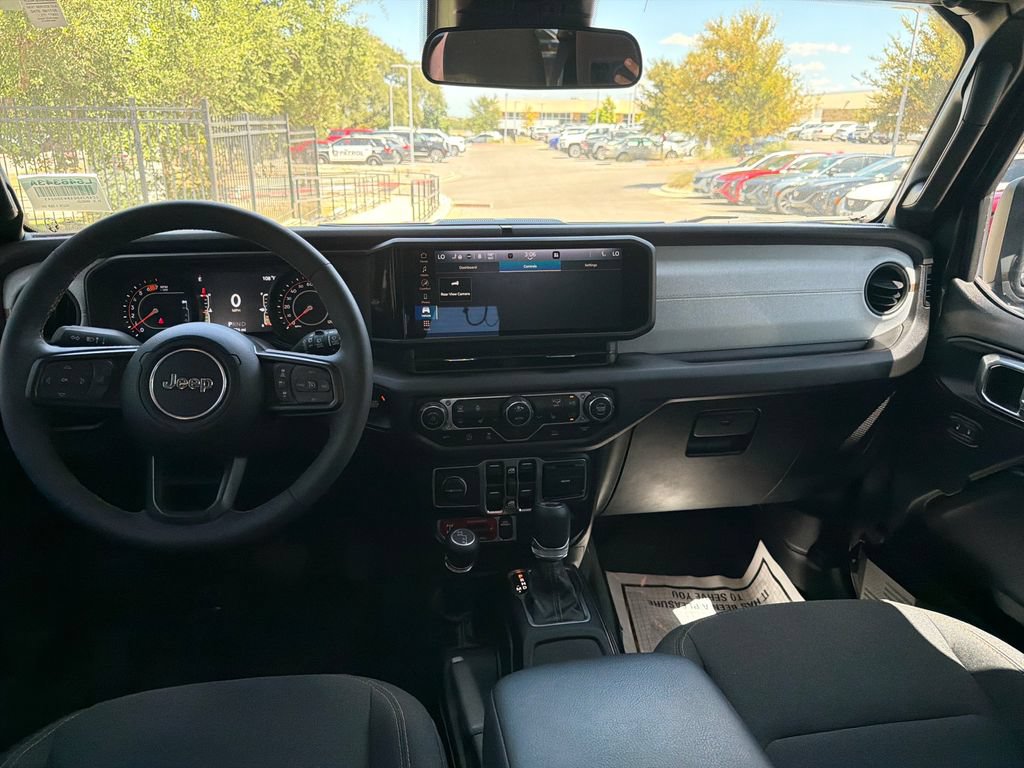 Used 2024 Jeep Wrangler Unlimited Sport AWD/4WD image 32